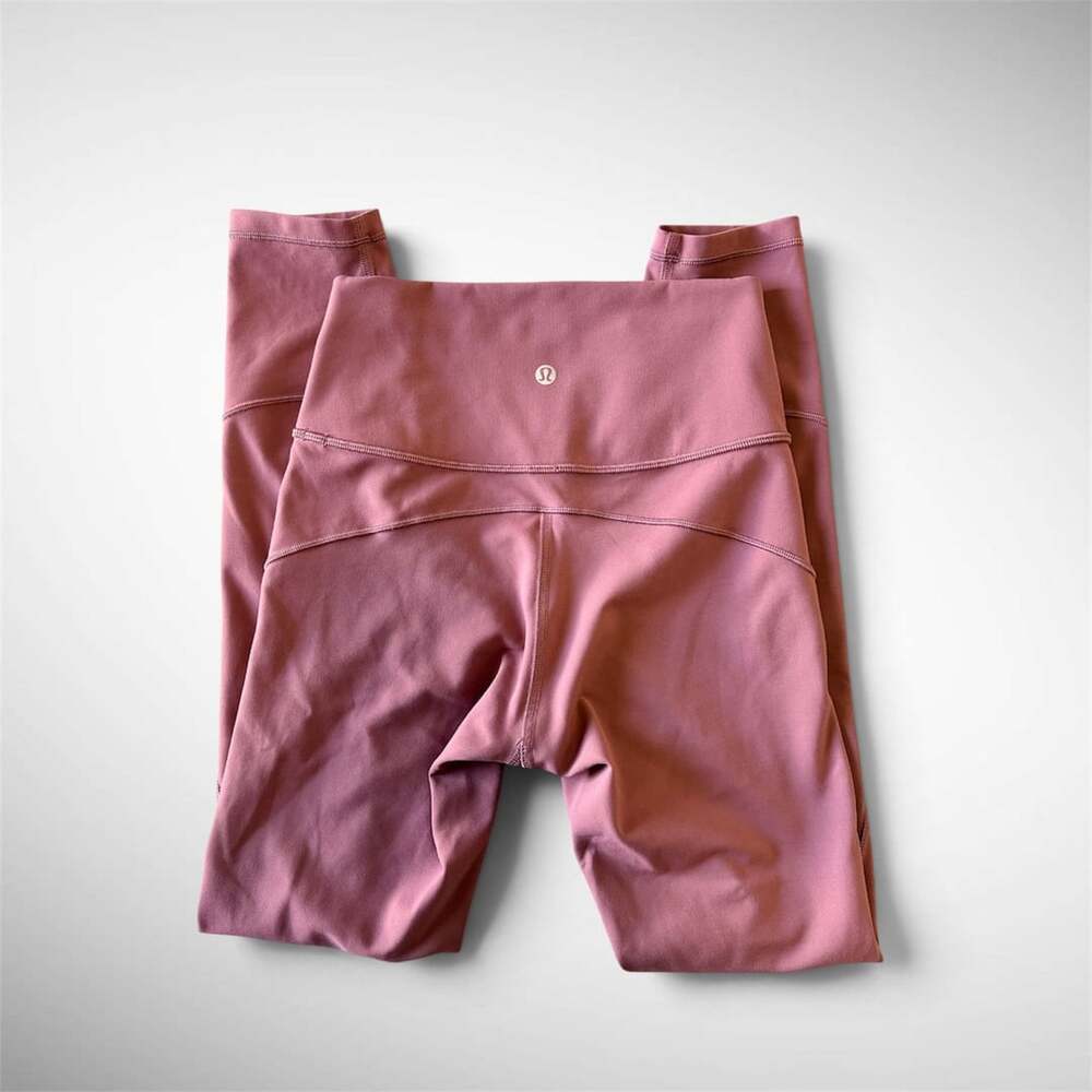 Lululemon In Movement Tight 25” Plumful Size 4 Everlux